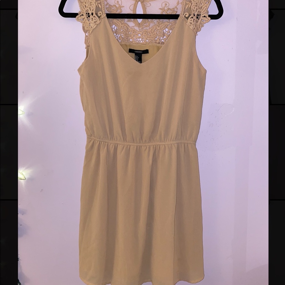 Formal creamy lacey dress 🌸